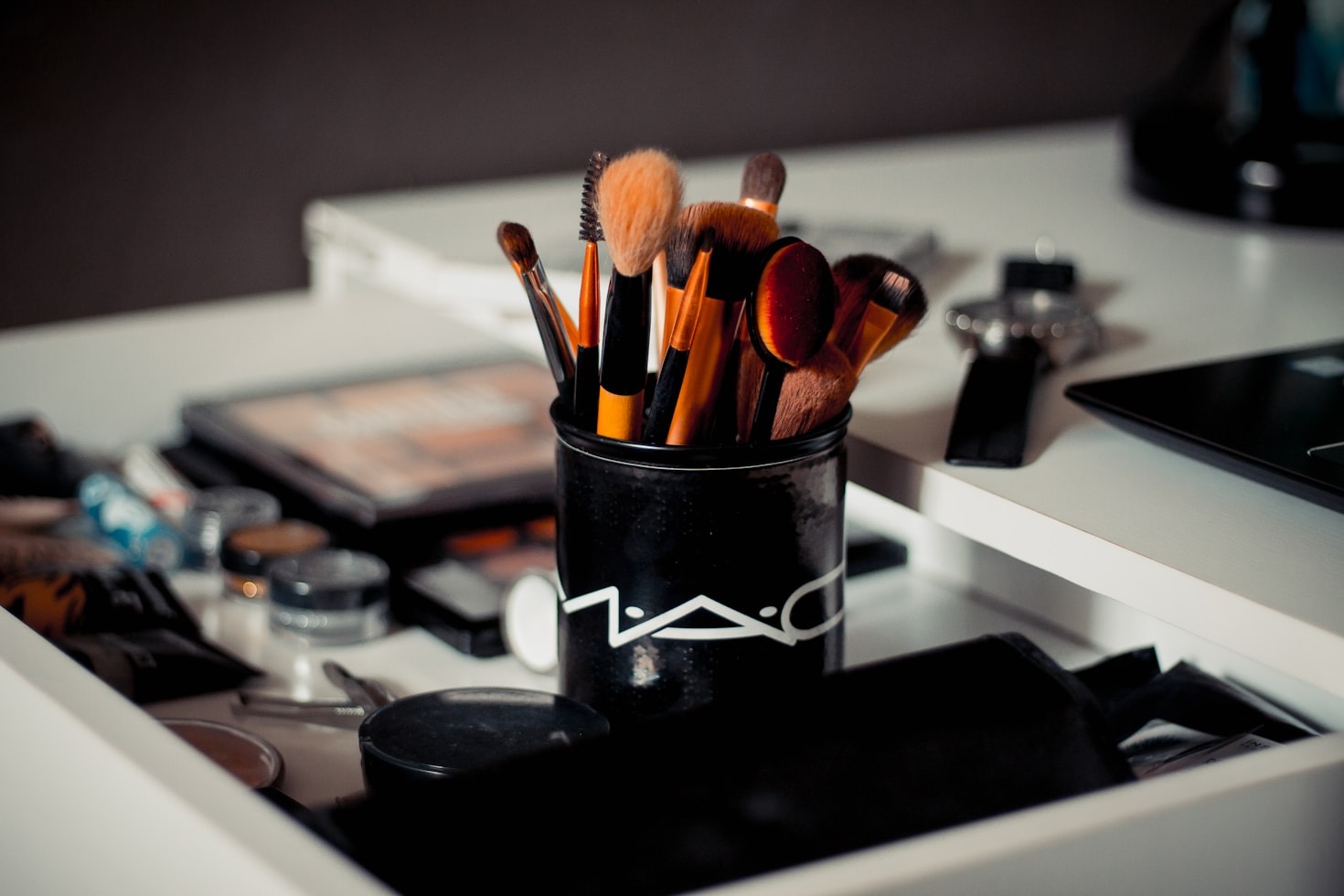 My Top 5 Makeup Essentials for Beginners (And Why You Really Need Them!)