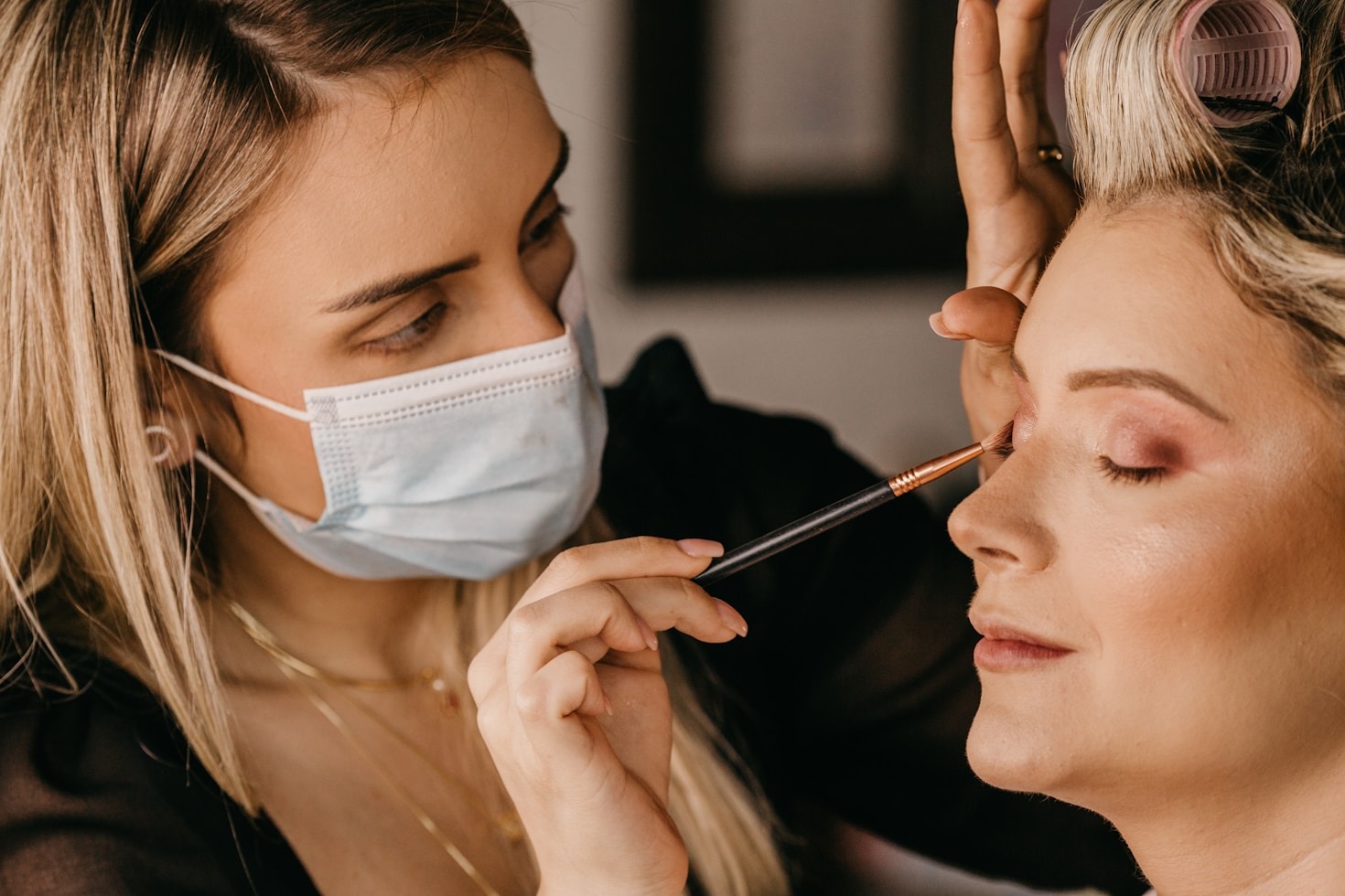 Step-by-Step Tutorial: Flawless Foundation for All Skin Types