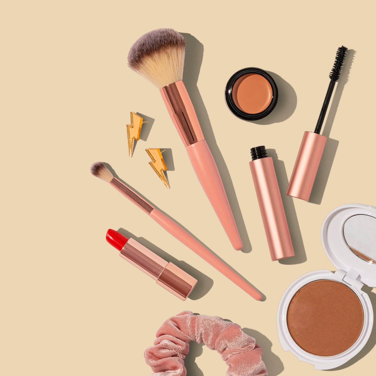 Building Your First Makeup Kit on a Budget: Your Guide to Gorgeous, Affordable Beauty!
